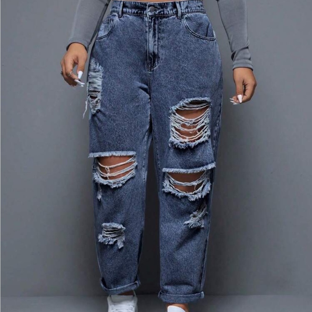 Ripped Plus Size Jeans in Dark Blue